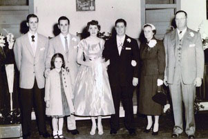 The Wilbanks family at brother Edwin's wedding in 1955